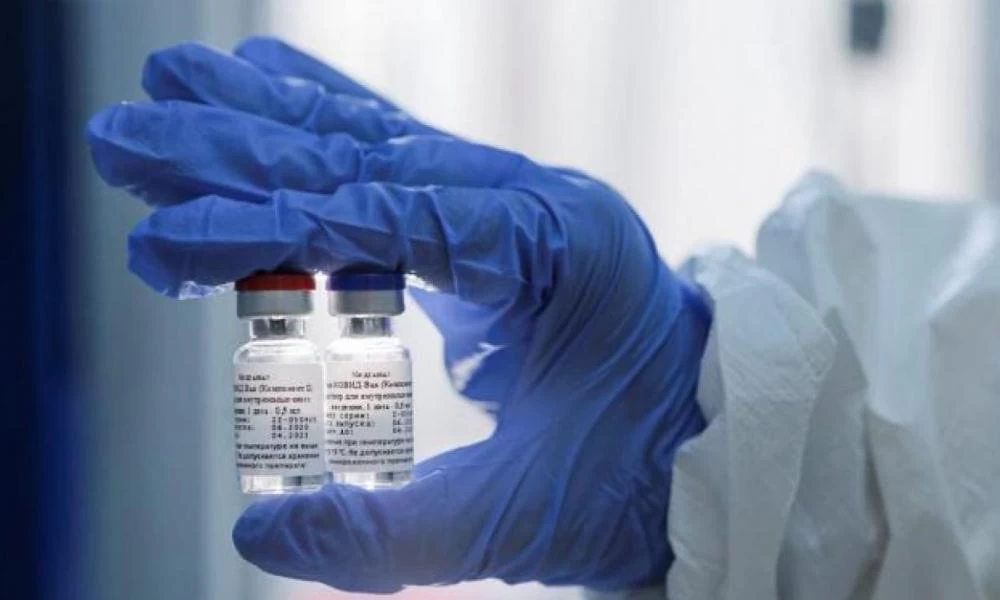 Έκτακτη αίτηση της Ρωσίας στον ΠΟΥ για ταχεία έγκριση του Sputnik-V